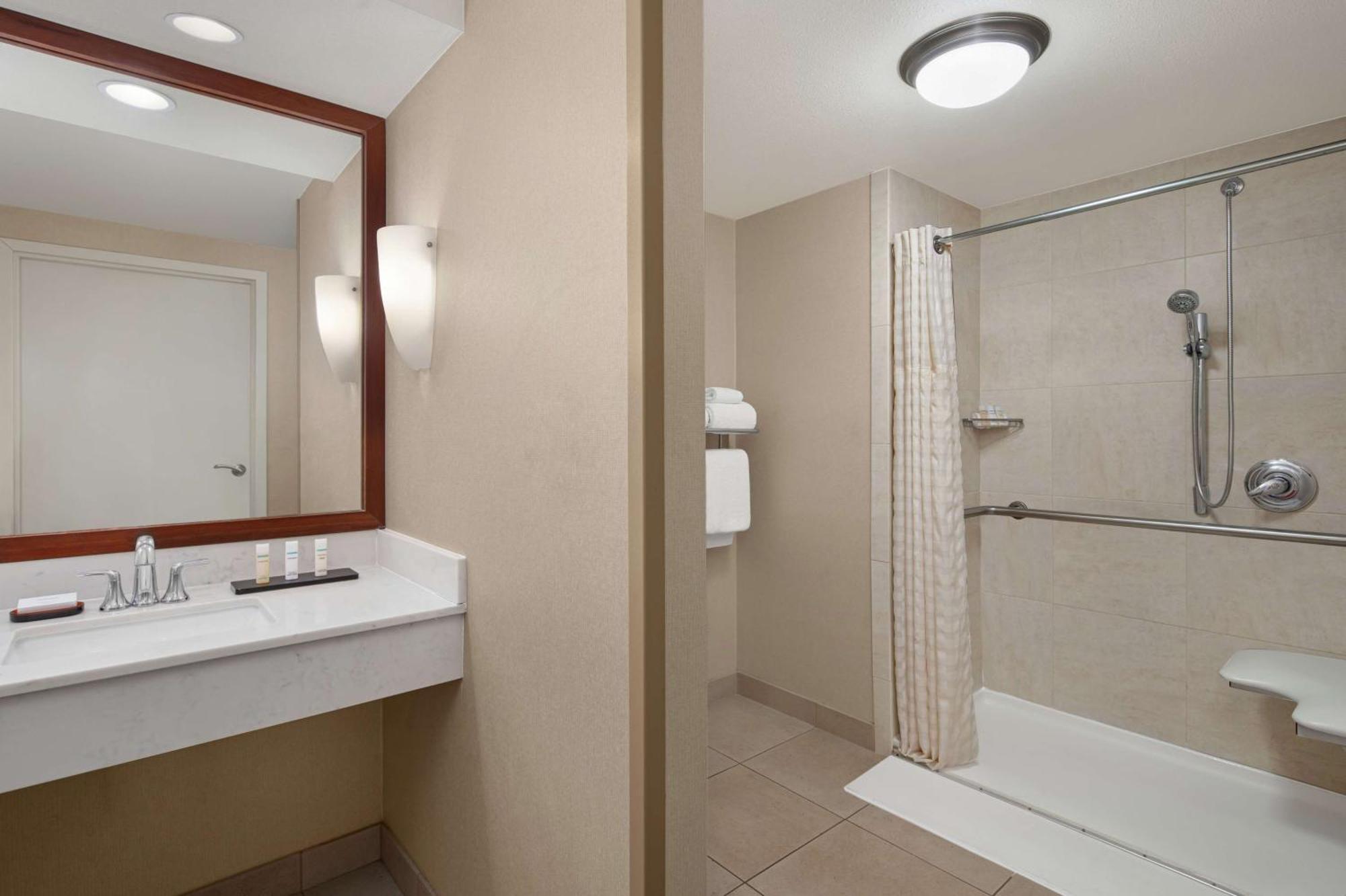 Embassy Suites By Hilton Fort Worth Downtown Екстер'єр фото