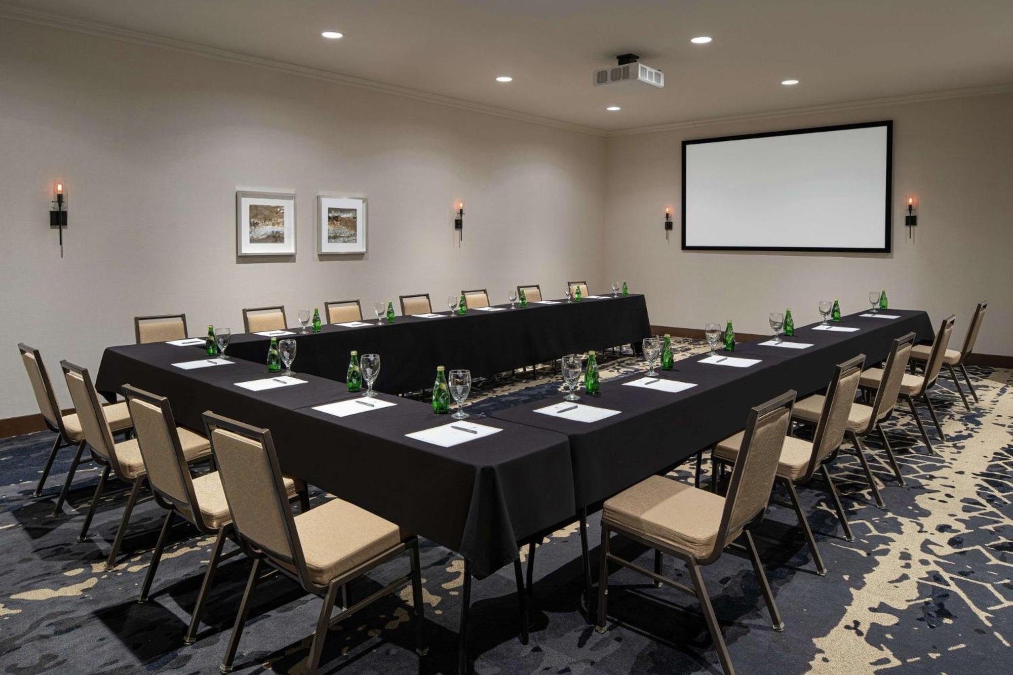 Embassy Suites By Hilton Fort Worth Downtown Екстер'єр фото