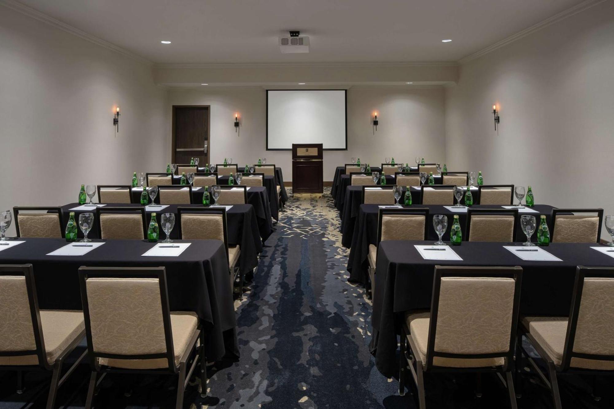 Embassy Suites By Hilton Fort Worth Downtown Екстер'єр фото