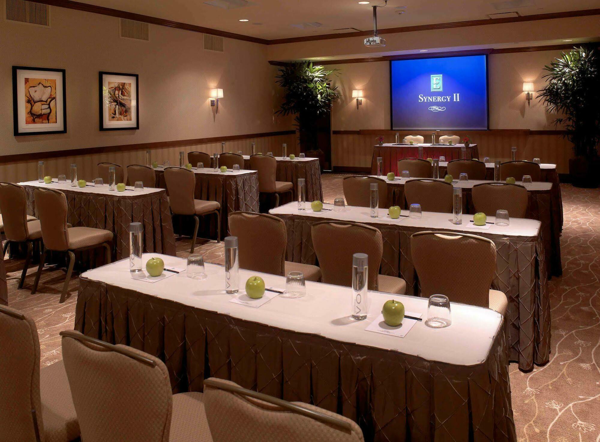Embassy Suites By Hilton Fort Worth Downtown Екстер'єр фото